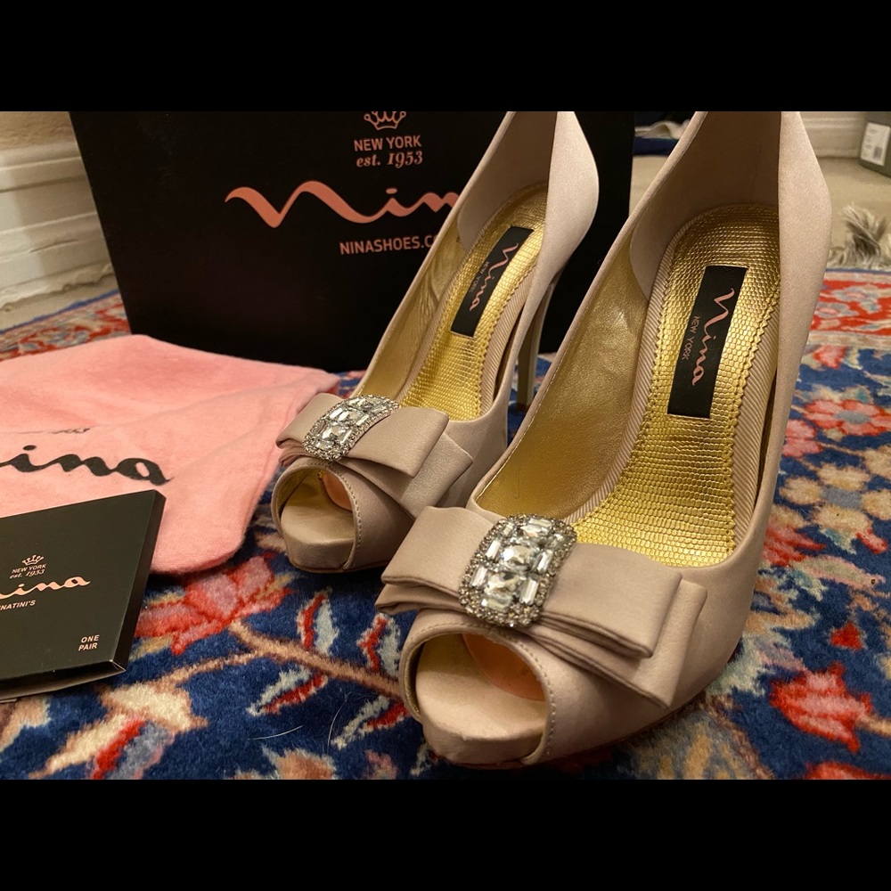 NinaShoes Heels - Picture 2 of 5